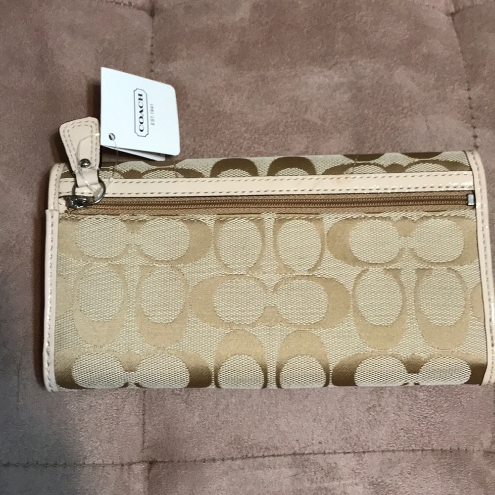 Coach wallet - Picture 2 of 4